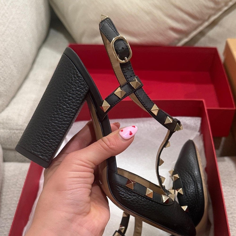 RARE Valentino T strap heel with BLOCK Heel size 36 - Picture 9 of 12